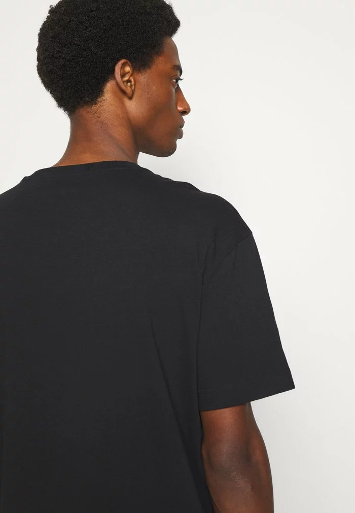 Selected Homme SLHLOOSEGILMAN O NECK TEE - T-shirt Basique - Black 7 Selected Homme SLHLOOSEGILMAN O NECK TEE - T-shirt Basique - Black – Image 7