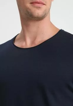 Selected Homme SLHLUKE O-NECK TEE - T-shirt Basique - Navy Blazer 9 Selected Homme SLHLUKE O-NECK TEE - T-shirt Basique - Navy Blazer -Selected Homme Soldes Boutique 0f1ecc56cbba4e33a6609d1b02199791
