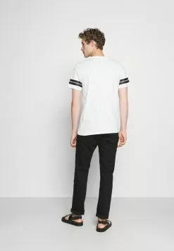 Selected Homme SLHREGPATO O NECK TEE - T-shirt Imprimé - White 9 Selected Homme SLHREGPATO O NECK TEE - T-shirt Imprimé - White -Selected Homme Soldes Boutique 0f505b6089814746b4698bcfd2571177