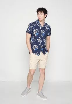 Selected Homme SLHCOMFORT NEWTON - Short - Incense/oatmeal -Selected Homme Soldes Boutique 0ff32337191b4527982b407f06a5071d