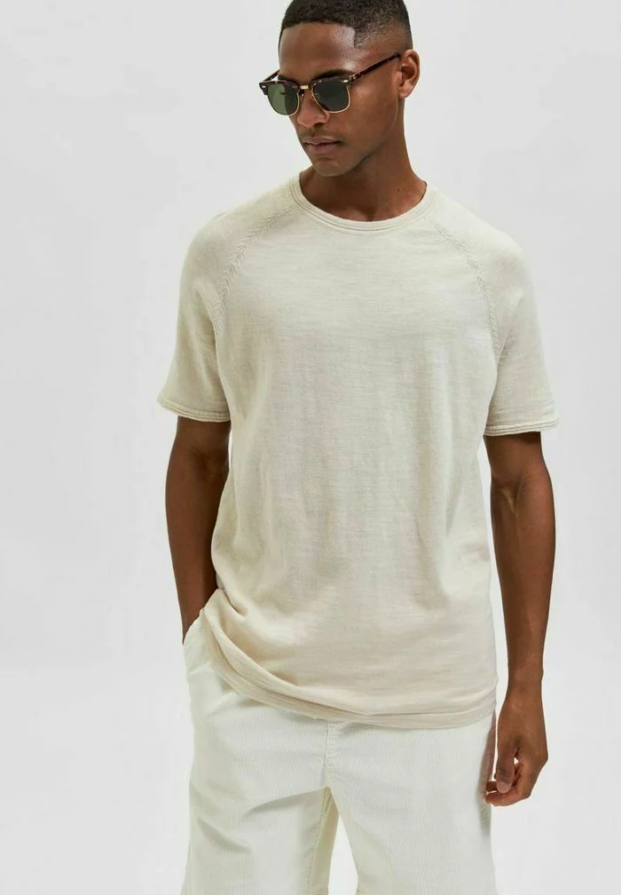 Selected Homme T-shirt Basique - Egret 4 Selected Homme T-shirt Basique - Egret – Image 4