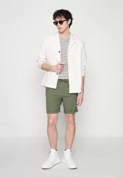 Selected Homme SLHCOMFORT NEWTON - Short - Olivine 12 Selected Homme SLHCOMFORT NEWTON - Short - Olivine -Selected Homme Soldes Boutique 12942a7fbf2e4d13b0f513bd80ba673b