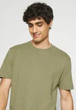 Selected Homme SLHRELAXHERB O NECK TEE - T-shirt Basique - Aloe -Selected Homme Soldes Boutique 17646017d3a64fb1bfcc9ea681056f3e