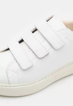 Selected Homme SLHOLIVER STRAP TRAINER - Baskets Basses - White -Selected Homme Soldes Boutique 18fc9af7192f469fae95c4d109272dfa