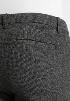 Selected Homme SLIM ARVA HOUNDSTOOTH PANTS - Pantalon Classique - Grey 11 Selected Homme SLIM ARVA HOUNDSTOOTH PANTS - Pantalon Classique - Grey -Selected Homme Soldes Boutique 1b3509a0b2564ccb9c2f92d4b12c3b8e