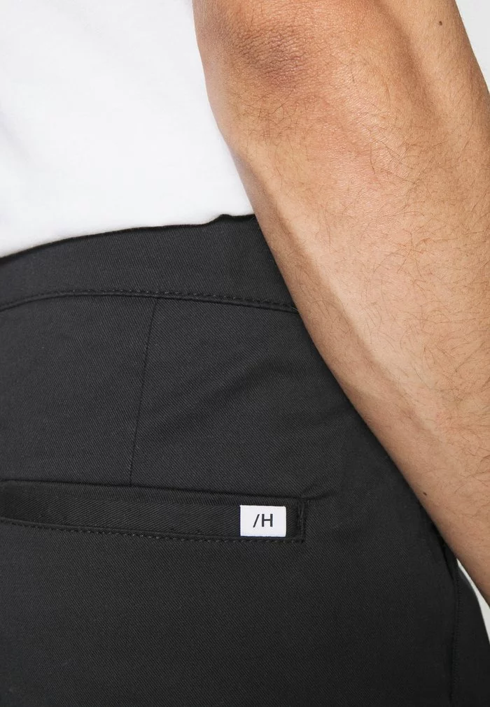 Selected Homme SLHLOOSE FLEX - Chino - Black 4 Selected Homme SLHLOOSE FLEX - Chino - Black – Image 4
