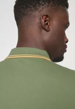 Selected Homme SLHAZE SPORT - Polo - Olivine -Selected Homme Soldes Boutique 2679b29cc600412eb4aec5b4d6691798