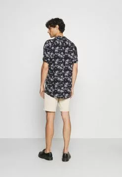 Selected Homme SLHCHESTER FLEX CAMP - Short - Oyster Gray -Selected Homme Soldes Boutique 2d3a8d65678d4b078be69159ffc27516