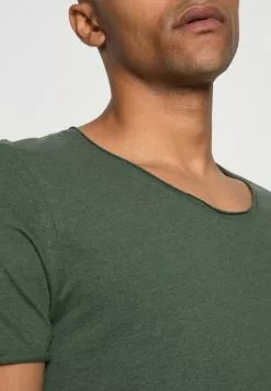 Selected Homme SLHNEWMERCE O-NECK TEE - T-shirt Basique - Cilantro/melange -Selected Homme Soldes Boutique 2d858491d9f64396870115f90037b57e