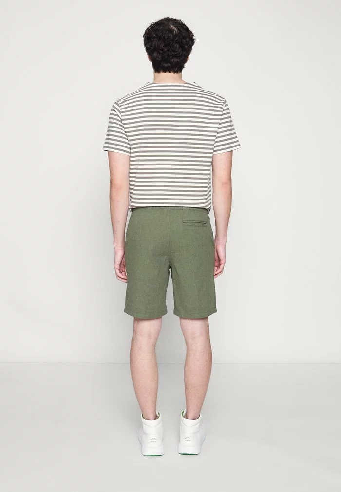 Selected Homme SLHCOMFORT NEWTON - Short - Olivine 5 Selected Homme SLHCOMFORT NEWTON - Short - Olivine – Image 5