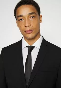 Selected Homme SLHMYLOLOGAN SUIT - Costume - Black -Selected Homme Soldes Boutique 377cf9c8e6194c478ab0401682881f50