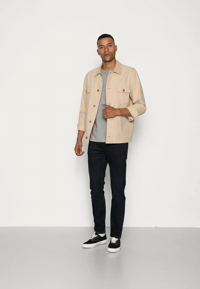 Selected Homme SLHLUKE O-NECK TEE - T-shirt Basique - Light Grey Melange 2 Selected Homme SLHLUKE O-NECK TEE - T-shirt Basique - Light Grey Melange – Image 2