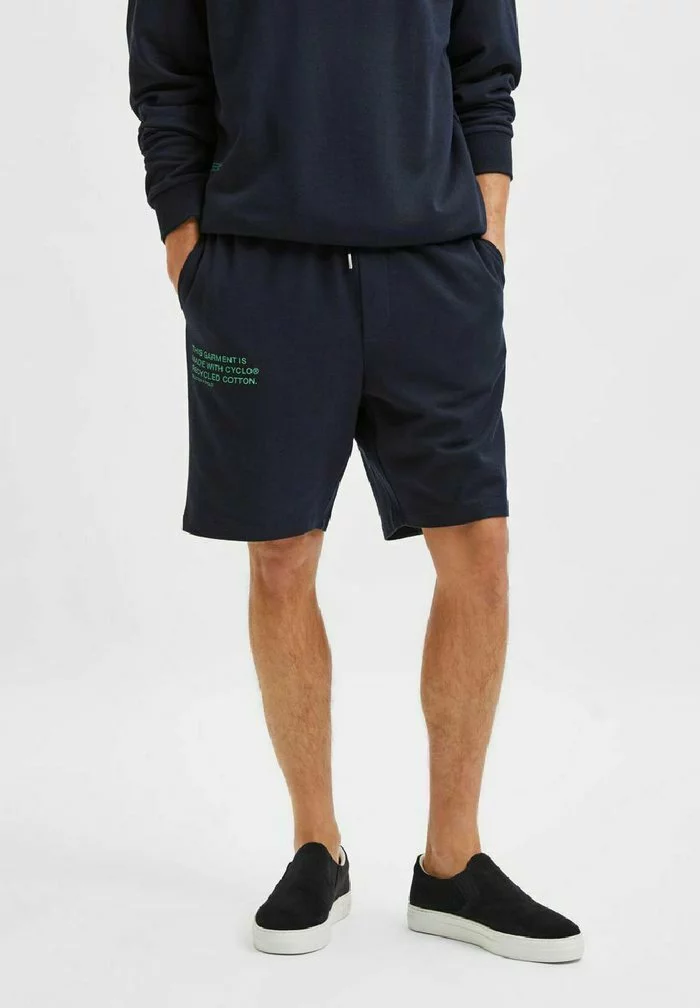 Selected Homme SLHLOOSEAAREN - Short - Navy Blazer 1 Selected Homme SLHLOOSEAAREN - Short - Navy Blazer