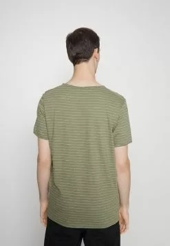 Selected Homme SLHMORGAN STRIPE O NECK TEE - T-shirt Basique - Deep Lichen Green/egret 7 Selected Homme SLHMORGAN STRIPE O NECK TEE - T-shirt Basique - Deep Lichen Green/egret -Selected Homme Soldes Boutique 3e600058260541e28375e22713981b6d