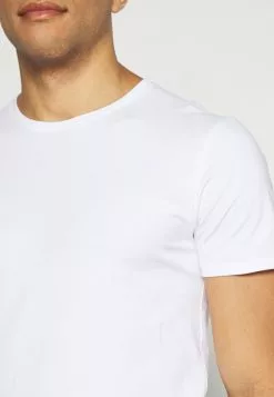 Selected Homme SLHNEWPIMA O NECK TEE 3 PACK - T-shirt Basique - White -Selected Homme Soldes Boutique 47c3ddce5ce441798828cbaf9ecef82f