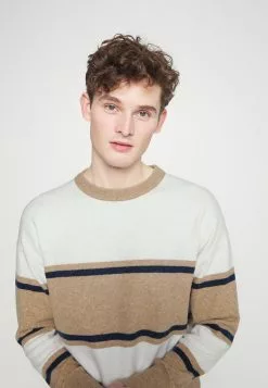 Selected Homme SLHSTACE CREW NECK - Pullover - Ermine/multi Color 9 Selected Homme SLHSTACE CREW NECK - Pullover - Ermine/multi Color -Selected Homme Soldes Boutique 4b722d913a8d4e4494756e2b655c500d