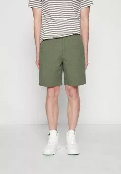 Selected Homme SLHCOMFORT NEWTON - Short - Olivine 9 Selected Homme SLHCOMFORT NEWTON - Short - Olivine -Selected Homme Soldes Boutique 574e4536f49f456fa28fdc95f722f07f