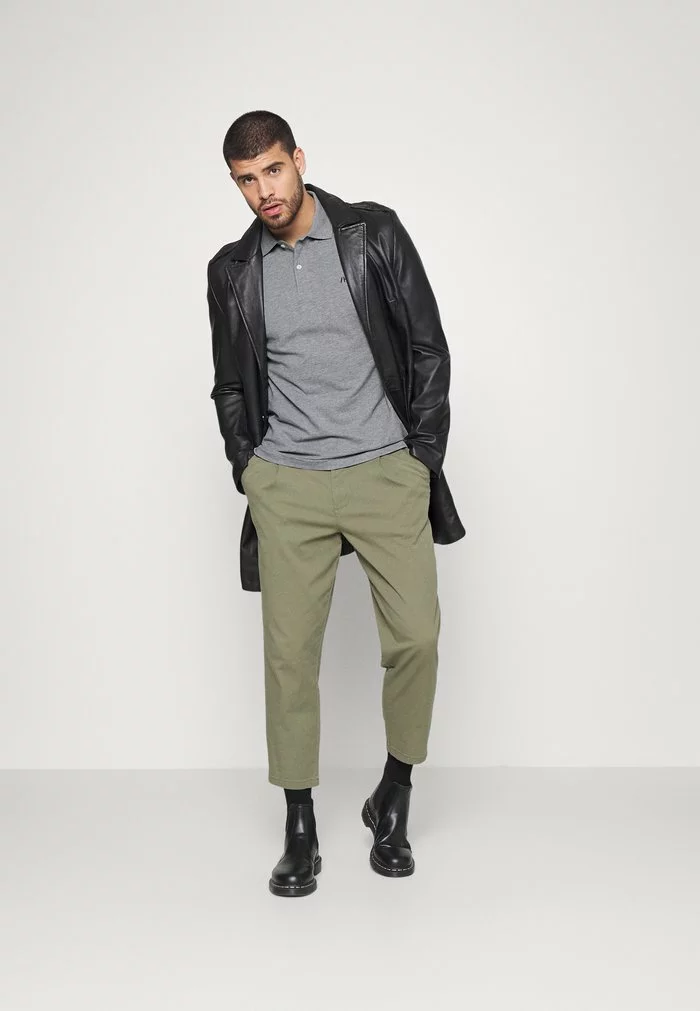 Selected Homme SLHAZE - Polo - Medium Grey Melange 2 Selected Homme SLHAZE - Polo - Medium Grey Melange – Image 2