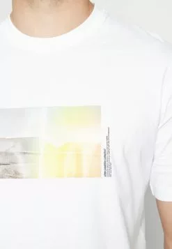 Selected Homme SLHLOOSEGUNTHER SS O-NECK - T-shirt Imprimé - Bright White -Selected Homme Soldes Boutique 5b494ef2c22b447dbd0af06c0e233517