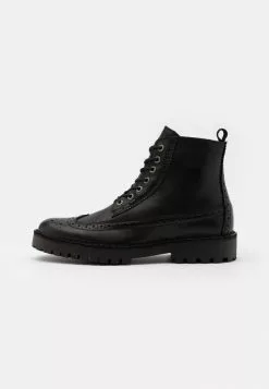 Selected Homme SLHRICKY BROGUE BOOT - Bottines à Lacets - Black