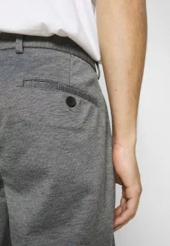 Selected Homme SLHAIDEN - Short - Medium Grey Melange 11 Selected Homme SLHAIDEN - Short - Medium Grey Melange -Selected Homme Soldes Boutique 6a33c57879ff4ae89648384ed3f2dbae