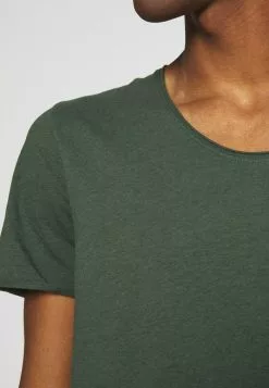 Selected Homme SLHNEWMERCE O NECK TEE 3PACK - T-shirt Basique - Black/dove Melange/cilantro Melan -Selected Homme Soldes Boutique 6e63129db8ef45d7b8937d27efbaab13