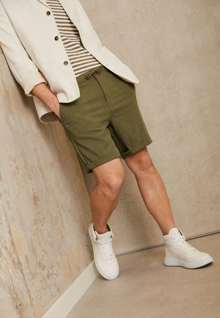 Selected Homme SLHCOMFORT NEWTON - Short - Olivine 4 Selected Homme SLHCOMFORT NEWTON - Short - Olivine – Image 4