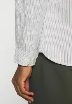 Selected Homme SLHSLIMMILTON STRIPES - Chemise Classique - Sky Blue 14 Selected Homme SLHSLIMMILTON STRIPES - Chemise Classique - Sky Blue -Selected Homme Soldes Boutique 7978efb3d207497eb0b2533644f4b8c4