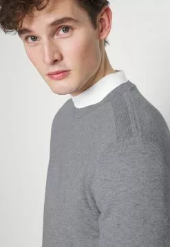 Selected Homme SLHBERG CREW NECK - Pullover - Medium Grey Melange -Selected Homme Soldes Boutique 7980ff91bad84dbf80651d5069a2f252