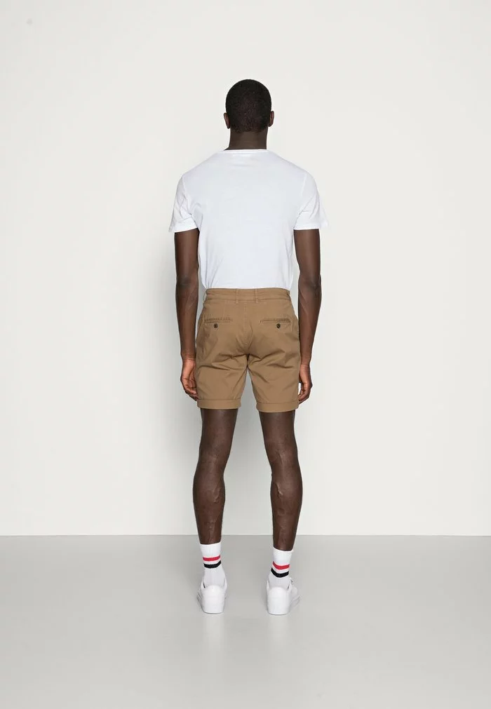 Selected Homme SLHSTRAIGHT PARIS - Short - Camel 3 Selected Homme SLHSTRAIGHT PARIS - Short - Camel – Image 3