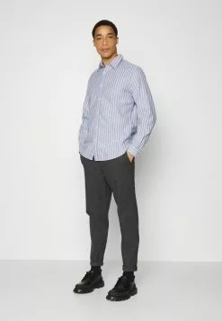 Selected Homme SLHSLIMPUMP SHIRT STRIPES - Chemise Classique - Oyster Gray -Selected Homme Soldes Boutique 816a6c82705e4fcb8703626576b480f0