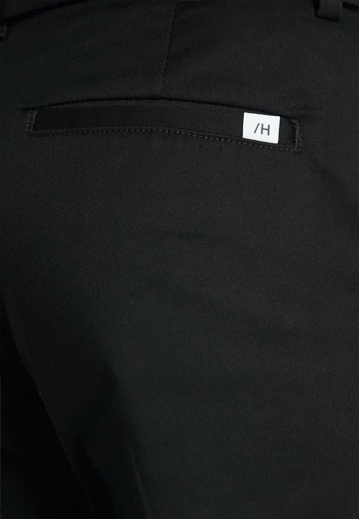 Selected Homme SLHLOOSE SALFORD FLEX PANTS - Chino - Dark Sapphire 5 Selected Homme SLHLOOSE SALFORD FLEX PANTS - Chino - Dark Sapphire – Image 5