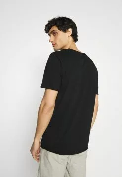 Selected Homme SLHWALTER O-NECK TEE - T-shirt Imprimé - Black -Selected Homme Soldes Boutique 83a8f2fb5b0848948fe03cf84c4b8897