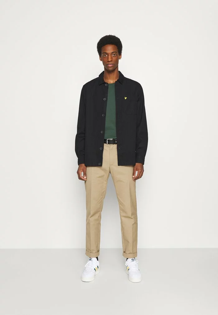 Selected Homme SLHLOOSEGILMAN O NECK TEE - T-shirt Basique - Sycamore 2 Selected Homme SLHLOOSEGILMAN O NECK TEE - T-shirt Basique - Sycamore – Image 2