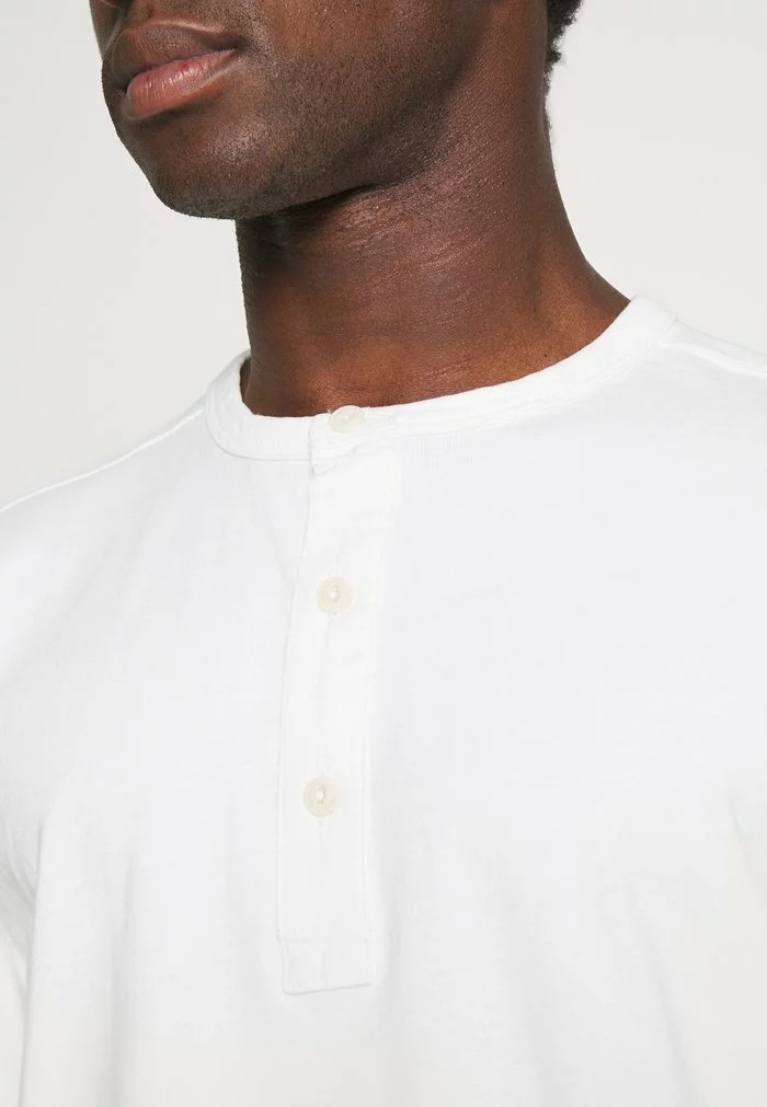 Selected Homme SLHBAKER SPLIT NECK TEE - T-shirt à Manches Longues - Egret 5 Selected Homme SLHBAKER SPLIT NECK TEE - T-shirt à Manches Longues - Egret – Image 5