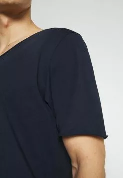 Selected Homme SLHWYATT O NECK TEE - T-shirt Basique - Navy Blazer -Selected Homme Soldes Boutique 8e2f9b32331e4d2abdd9bb1261050a08