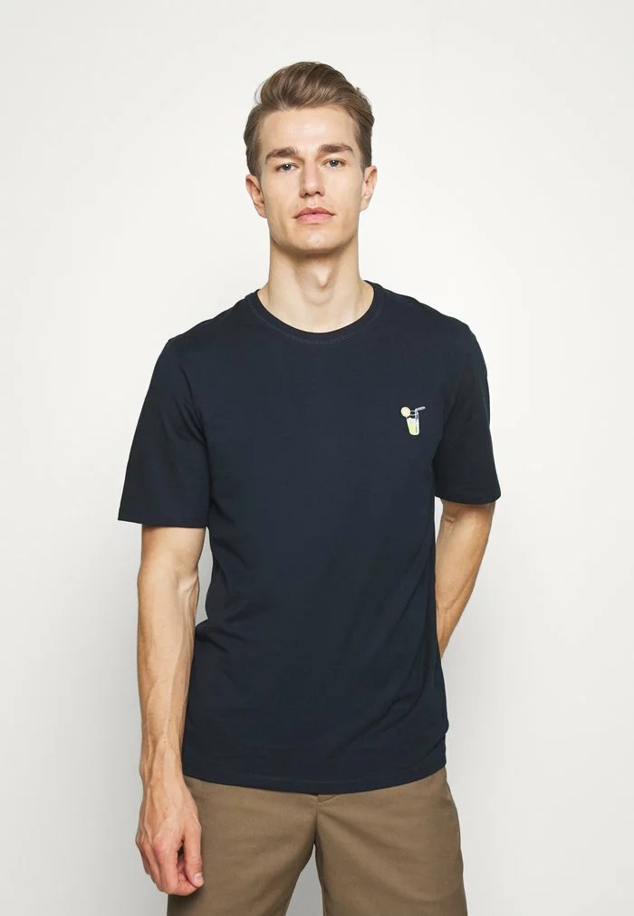 Selected Homme SLHFRESNO - T-shirt Basique - Sky Captain 1 Selected Homme SLHFRESNO - T-shirt Basique - Sky Captain