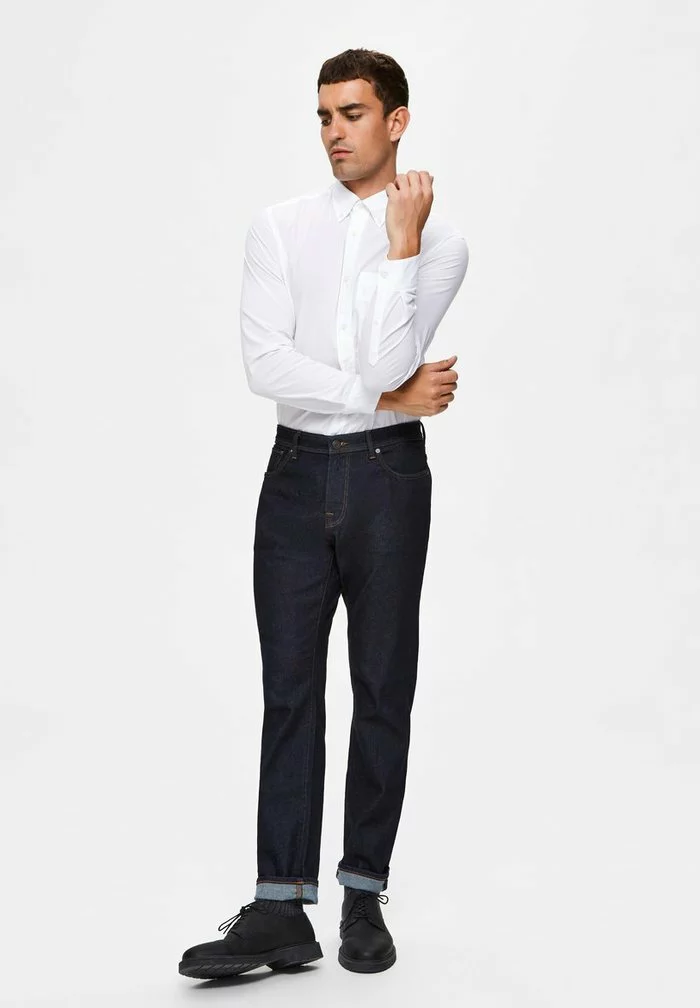 Selected Homme Jean Droit - Black Denim 2 Selected Homme Jean Droit - Black Denim – Image 2