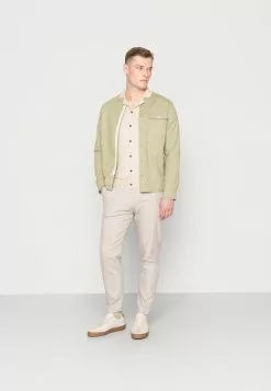 Selected Homme SLHBERG CUBAN - Chemise - Incense 6 Selected Homme SLHBERG CUBAN - Chemise - Incense -Selected Homme Soldes Boutique 95843e446b024d0d8b57f05446a3e15d