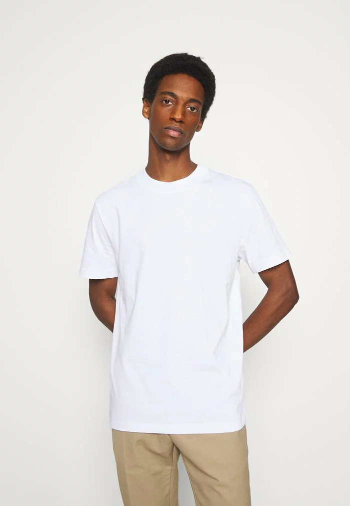 Selected Homme SLHRELAXCOLMAN O NECK - T-shirt Basique - Bright White 5 Selected Homme SLHRELAXCOLMAN O NECK - T-shirt Basique - Bright White – Image 5
