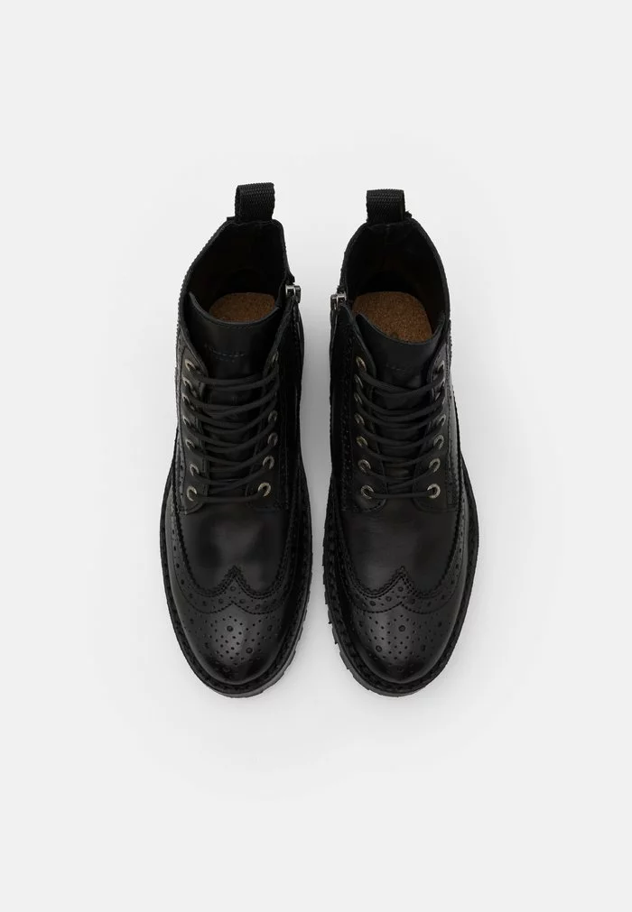 Selected Homme SLHRICKY BROGUE BOOT - Bottines à Lacets - Black 4 Selected Homme SLHRICKY BROGUE BOOT - Bottines à Lacets - Black – Image 4