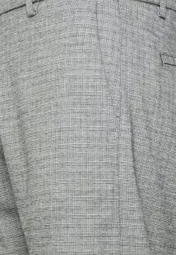 Selected Homme SLHSLIM TAPERED YORK PANTS - Chino - Black 5 Selected Homme SLHSLIM TAPERED YORK PANTS - Chino - Black -Selected Homme Soldes Boutique 9ee6f2011f87460390e136cd505e41d2