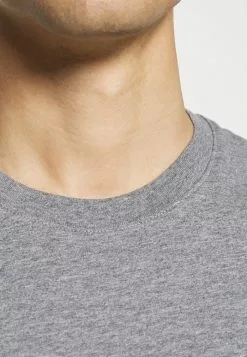 Selected Homme SLHNORMAN SS O-NECK S NOOS - T-shirt Basique - Medium Grey Melange -Selected Homme Soldes Boutique a3034c211ee54b9699dd1c512bd21653