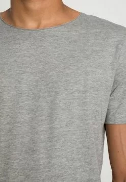 Selected Homme SLHLUKE O-NECK TEE - T-shirt Basique - Light Grey Melange 9 Selected Homme SLHLUKE O-NECK TEE - T-shirt Basique - Light Grey Melange -Selected Homme Soldes Boutique a631d1d094e14f49b6e10d659f1ccbf7