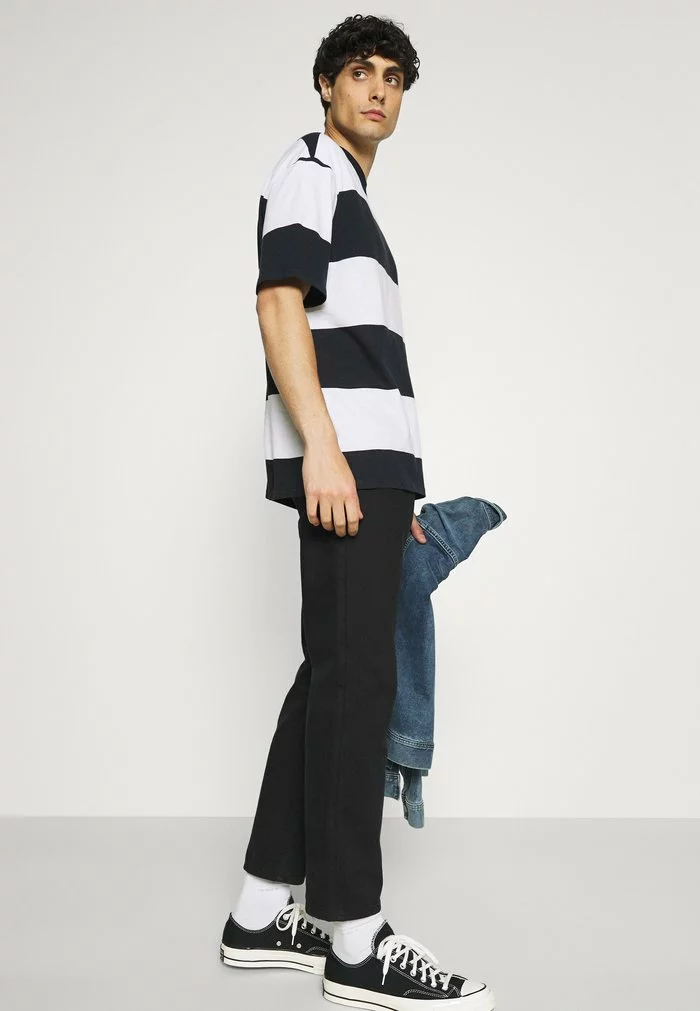 Selected Homme SLHLOOSEBOLD - T-shirt Imprimé - Sky Captain/bright White 4 Selected Homme SLHLOOSEBOLD - T-shirt Imprimé - Sky Captain/bright White – Image 4