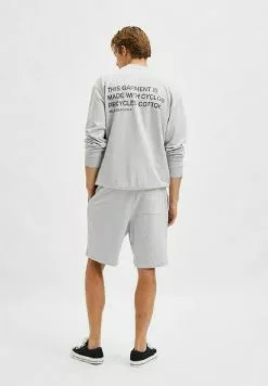 Selected Homme SLHLOOSEAAREN - Short - Grey Melange 9 Selected Homme SLHLOOSEAAREN - Short - Grey Melange -Selected Homme Soldes Boutique ae7901b51f8c4431bd22c52fab2ba754