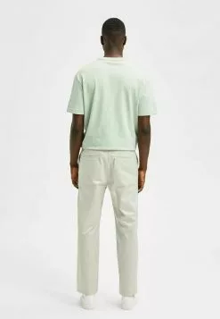 Selected Homme SLHLOOSE FLEX - Chino - Moonstruck -Selected Homme Soldes Boutique b2fd31cec1a34b58a4ad820be8d0253b
