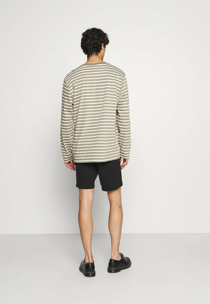 Selected Homme SLHCHESTER FLEX CAMP - Short - Black 3 Selected Homme SLHCHESTER FLEX CAMP - Short - Black – Image 3