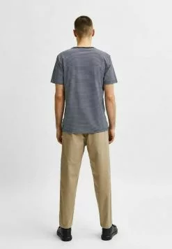 Selected Homme T-shirt Imprimé - Navy Blazer 8 Selected Homme T-shirt Imprimé - Navy Blazer -Selected Homme Soldes Boutique b8c650e2aa3b4baa96cc1000ca97d858