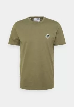 Selected Homme SLHFATE CAMP O NECK TEE - T-shirt Imprimé - Dusky Green 13 Selected Homme SLHFATE CAMP O NECK TEE - T-shirt Imprimé - Dusky Green -Selected Homme Soldes Boutique b9617e1464c14acab438c0c32f0489be